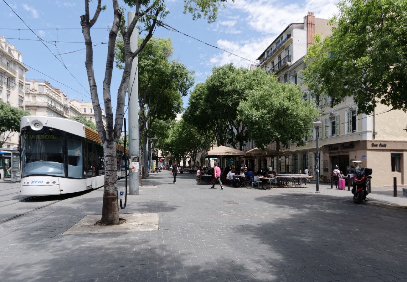 Apartment in Marseilles - JT COURS - Eldorado Réformé Canebière