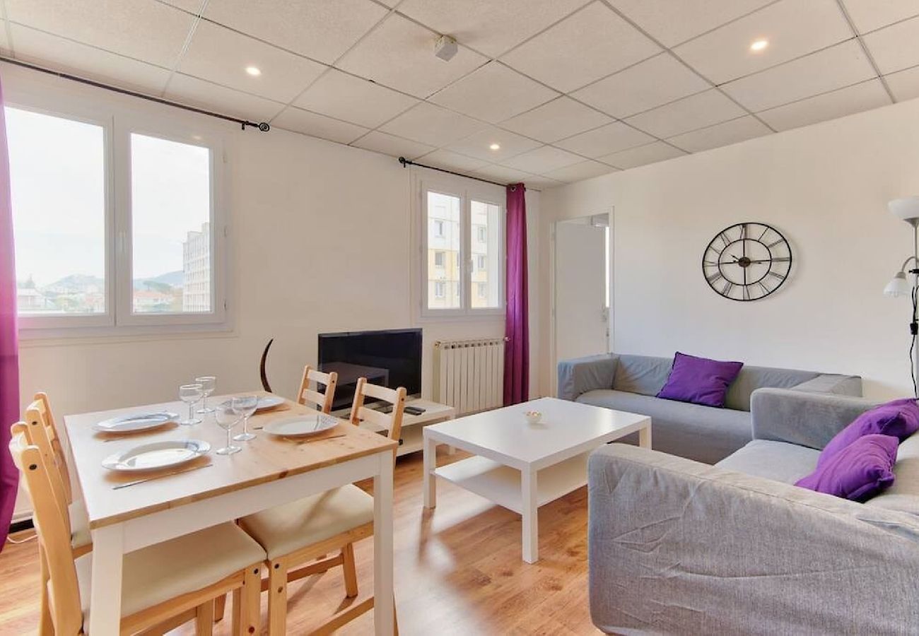 Apartment in Marseilles - MICHELET 2 · T4 à 14 min à pied du Stade Vélodrome