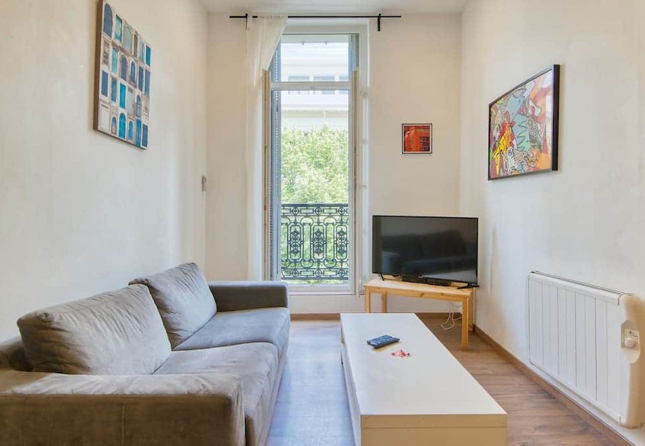 Apartment in Marseilles - SCHUMAN 2 · SCHUMAN 2 - Le bonheur de la Joliette