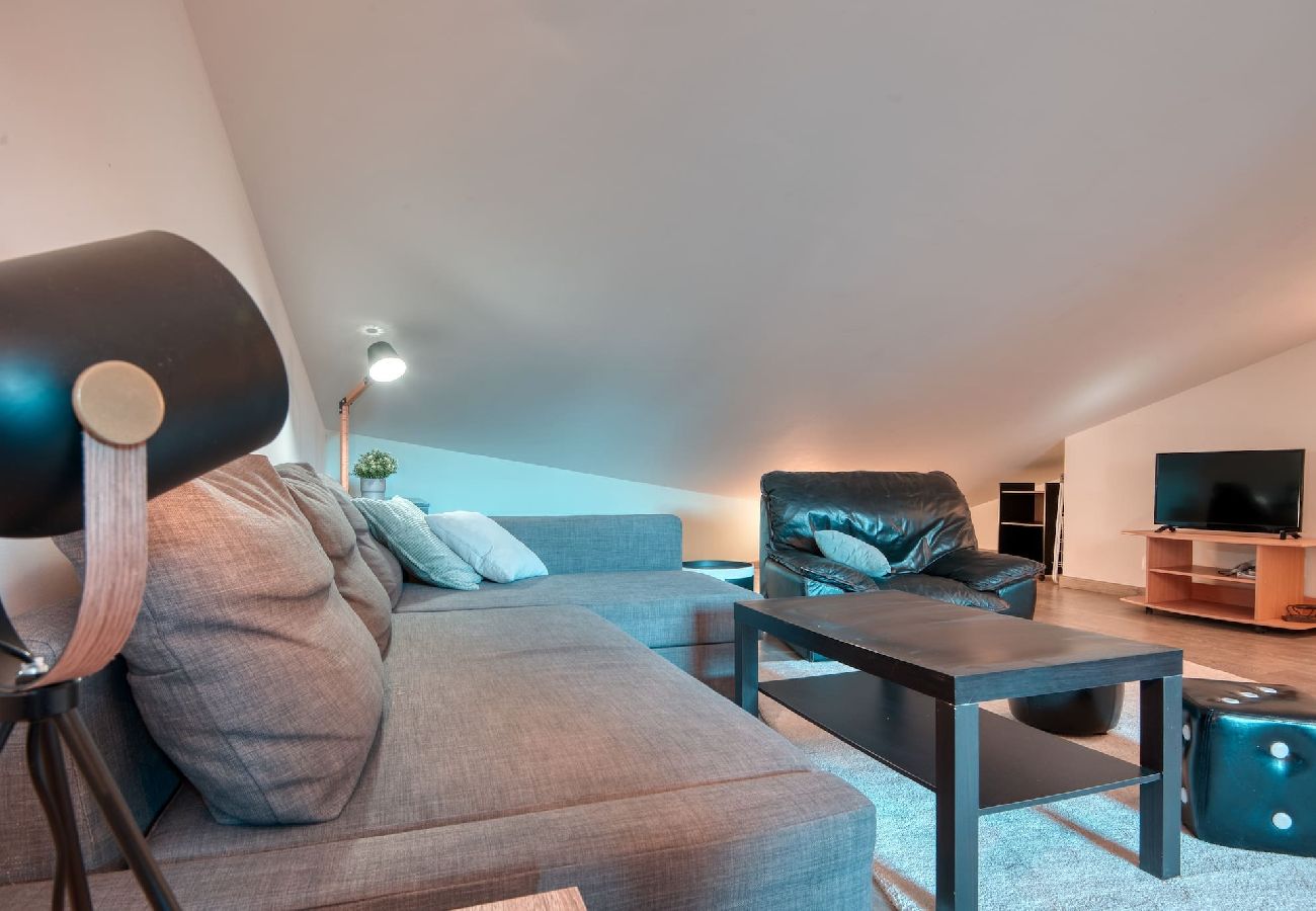 Apartment in Marseilles - Le 103 - T1 rénové à 20 min à pied Gare St-Charles