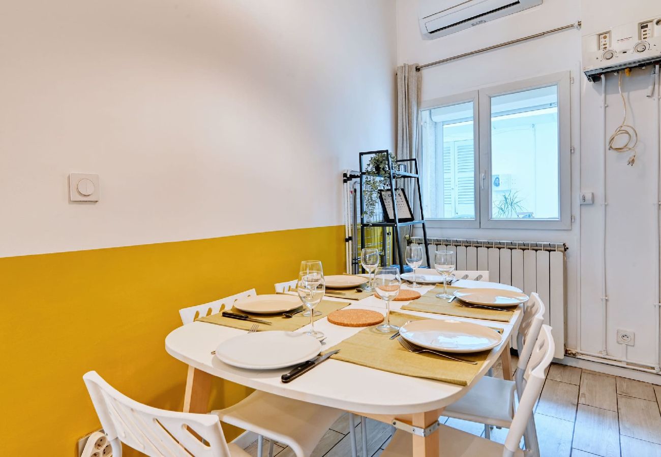 Apartment in Marseilles - THIBAUD · T4 terrasse 15 min à pied Métro