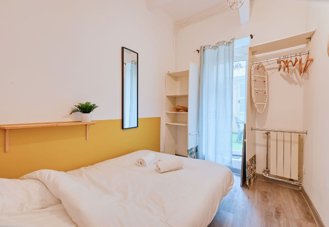 Apartment in Marseilles - THIBAUD · T4 terrasse 15 min à pied Métro