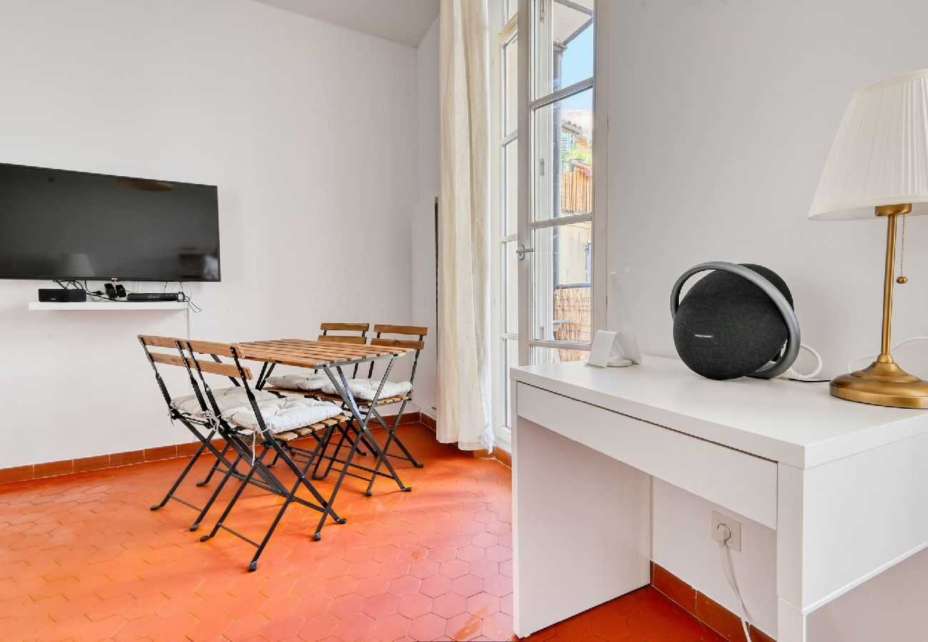 Apartment in Marseilles - CAPUCINS · T2 avec balcon à Noailles