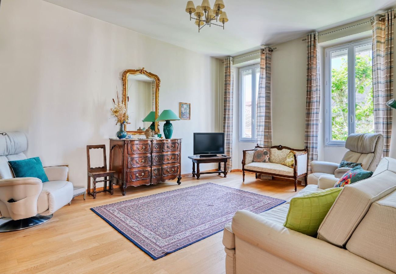 Apartment in Marseilles - CAPELETTE · T3 climatisé à la Capelette