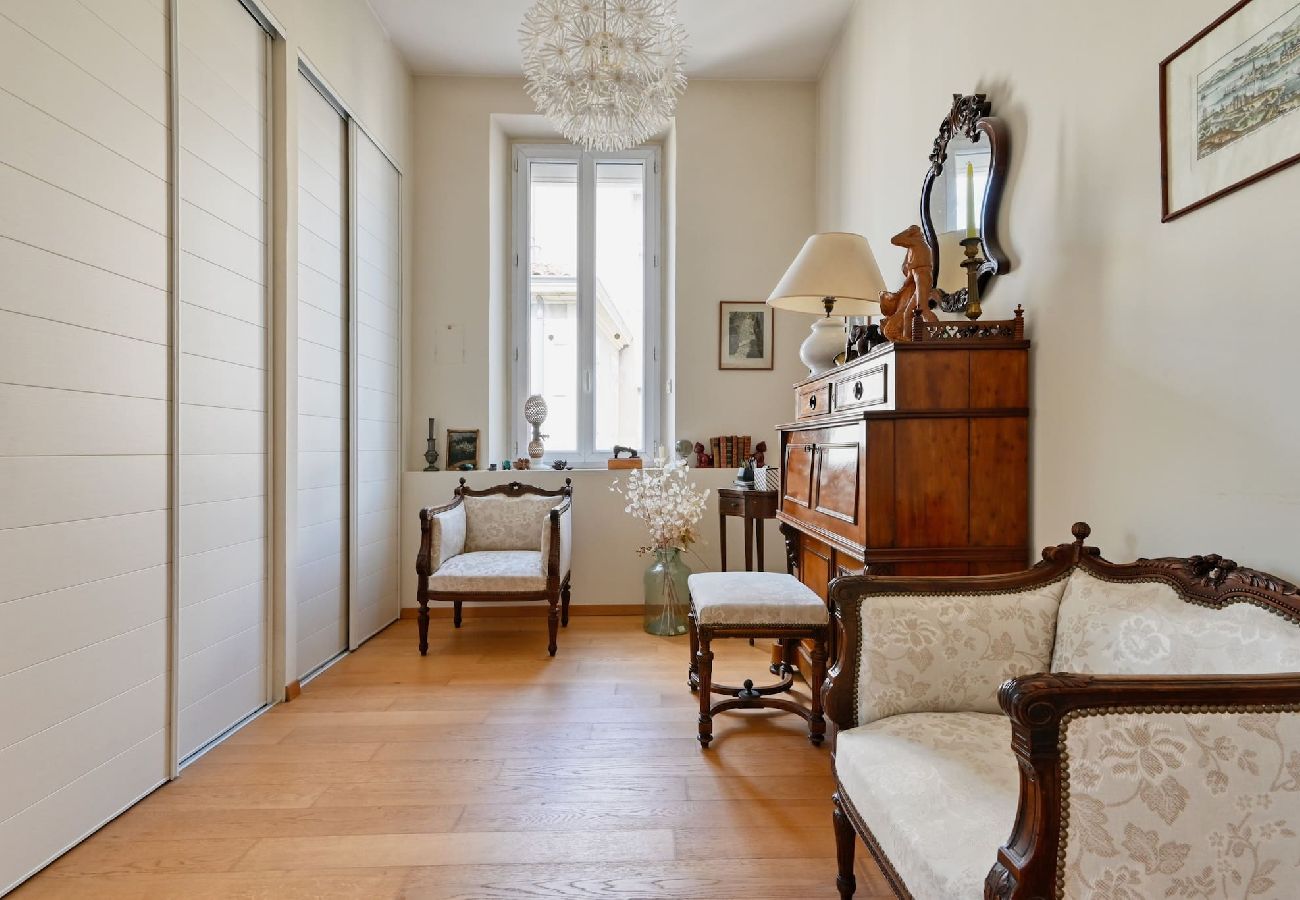 Apartment in Marseilles - CAPELETTE · T3 climatisé à la Capelette