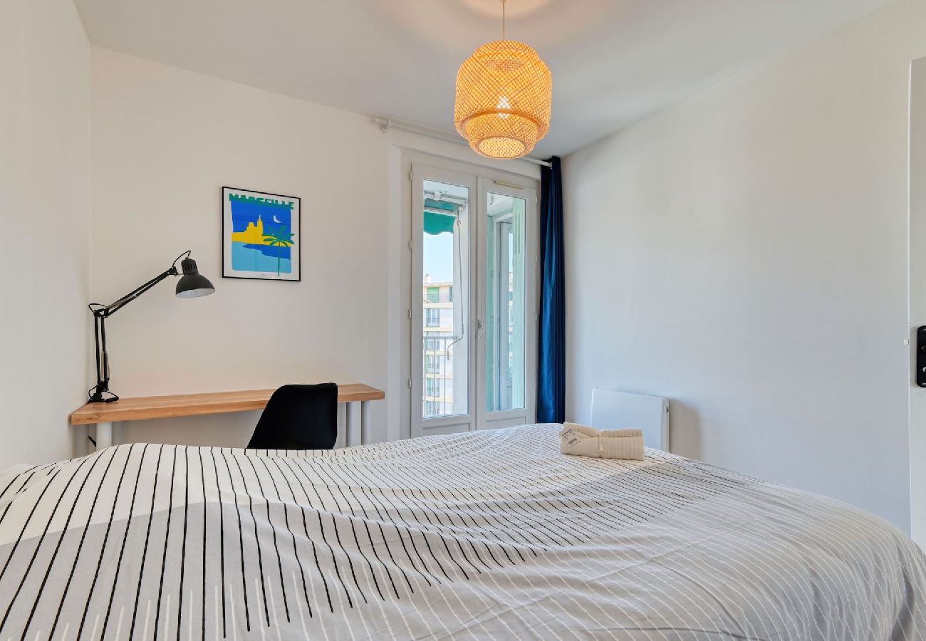 Apartment in Marseilles - NOTRE DAME · T4 avec garage 3 min Autoroute