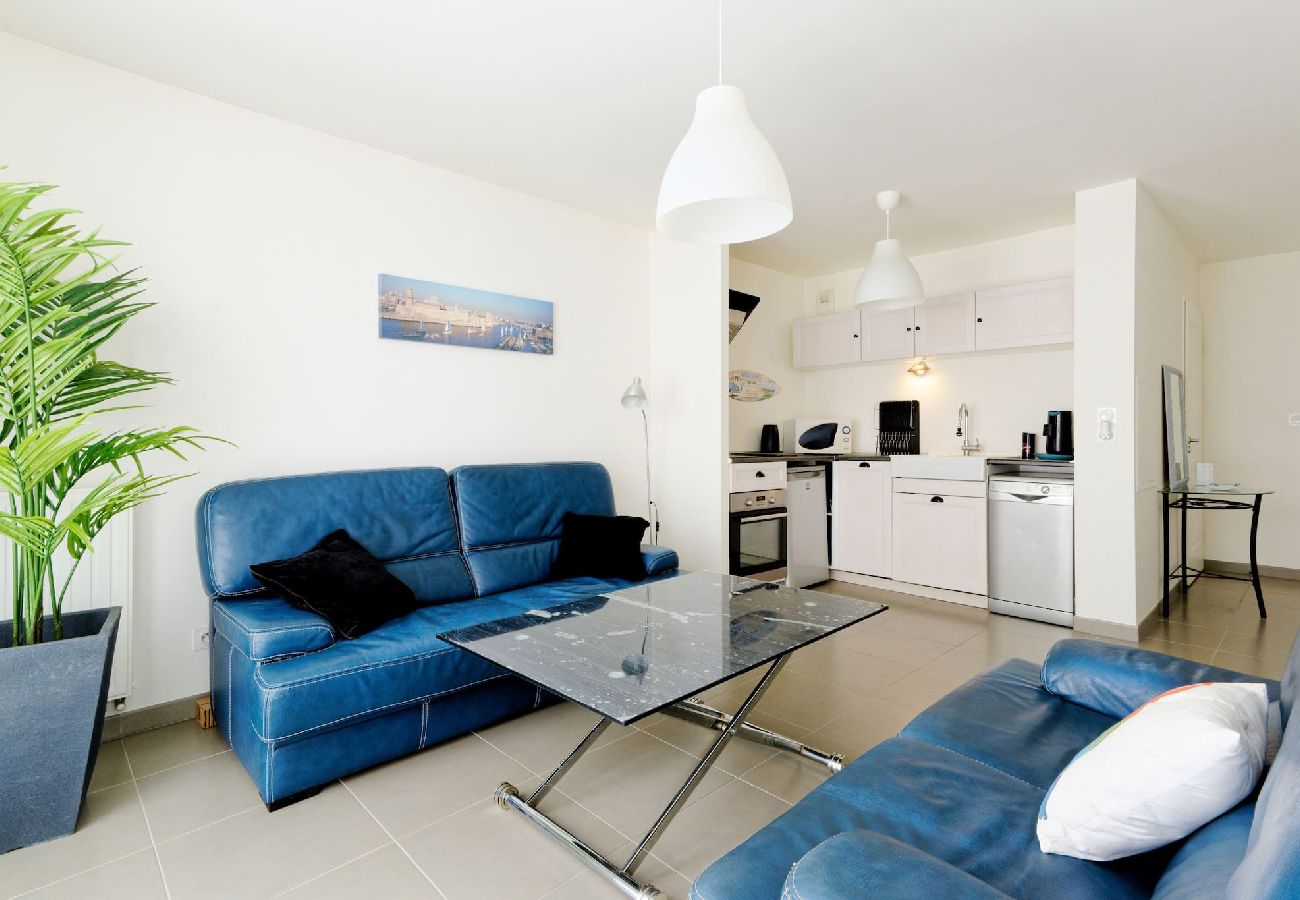 Apartment in Marseilles - CATALANS · Super T2 Climatisé avec Balcon à pied p