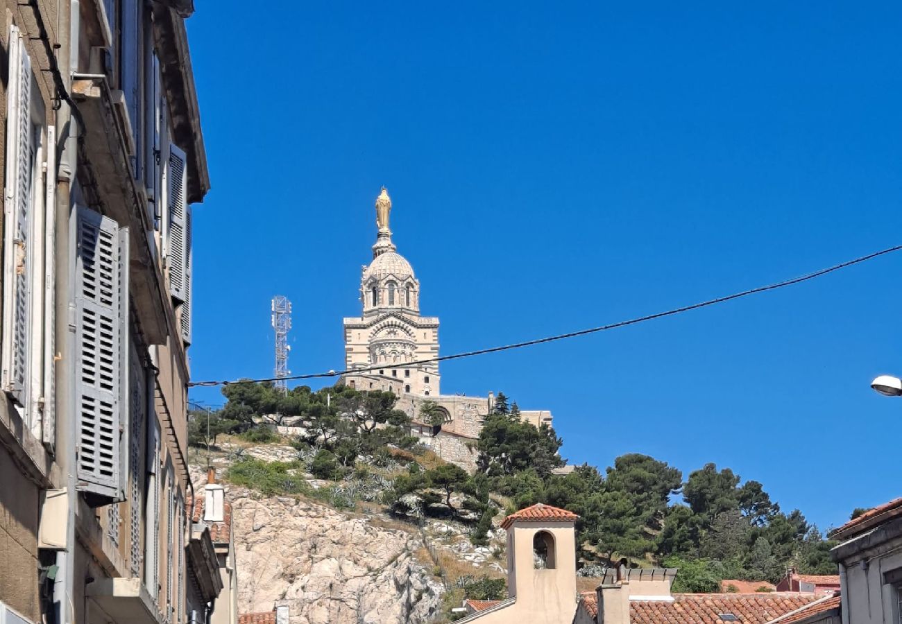 Apartment in Marseilles - Vauban- Studio à 10 min de Notre-Dame de