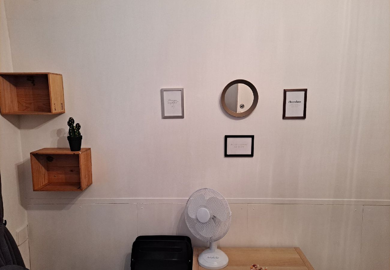 Apartment in Marseilles - Vauban- Studio à 10 min de Notre-Dame de