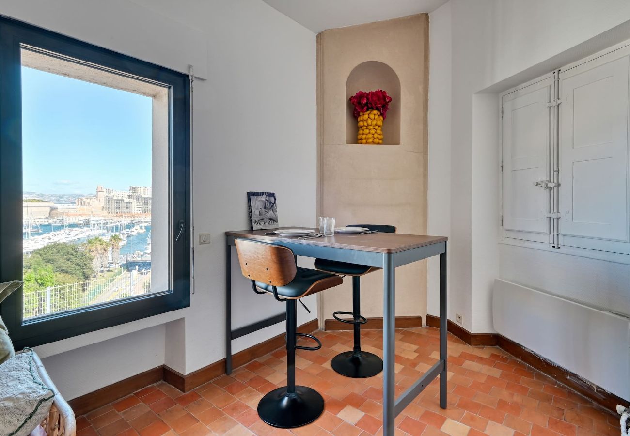 Apartment in Marseilles - ENDOUME · Duplex avec Vue sur Vieux-Port