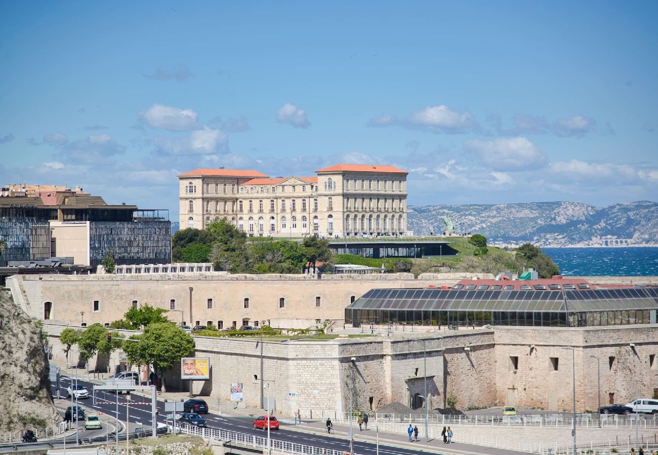 Apartment in Marseilles - ENDOUME · Duplex avec Vue sur Vieux-Port