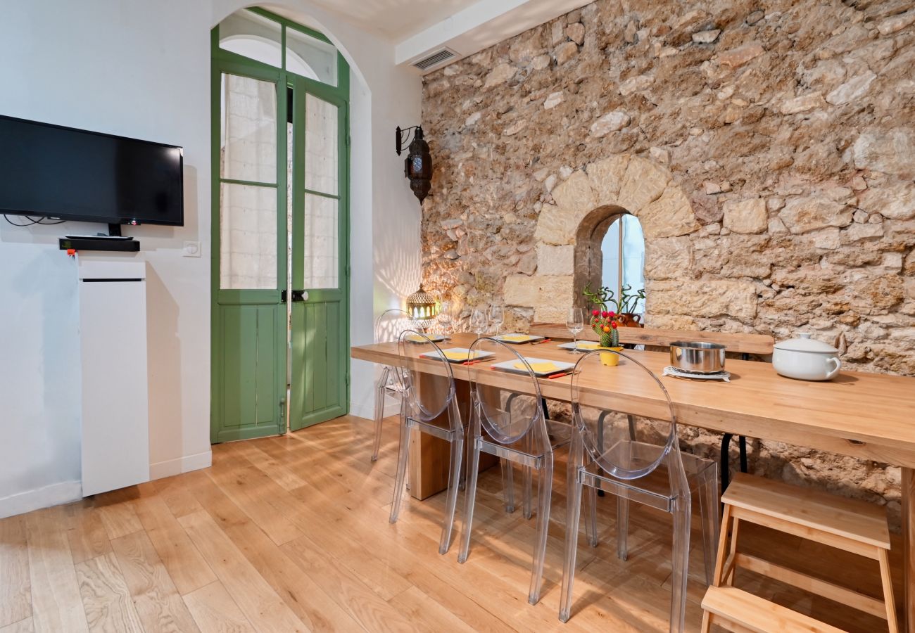 Apartment in Marseilles - Académie - T3 climatisé terrasse à Noailles