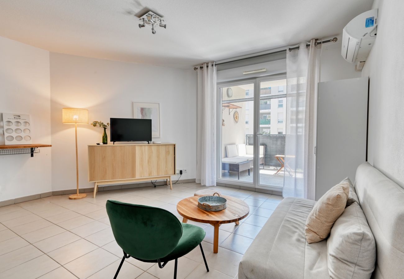 Apartment in Marseilles - Paillas - T3 climatisé avec balcon et parking