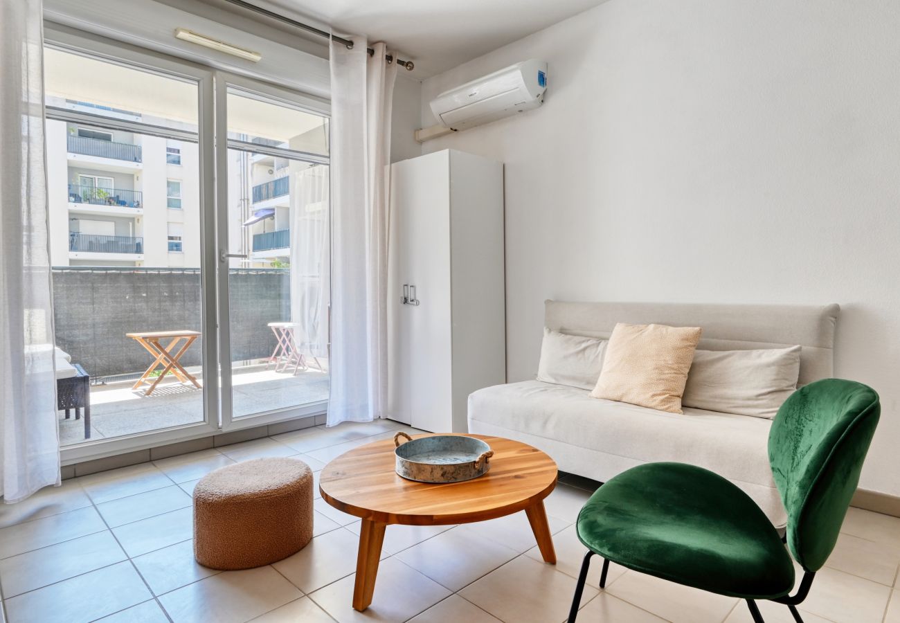 Apartment in Marseilles - Paillas - T3 climatisé avec balcon et parking