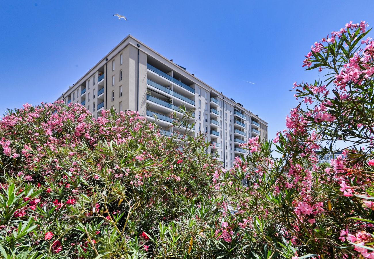 Apartment in Marseilles - Paillas - T3 climatisé avec balcon et parking