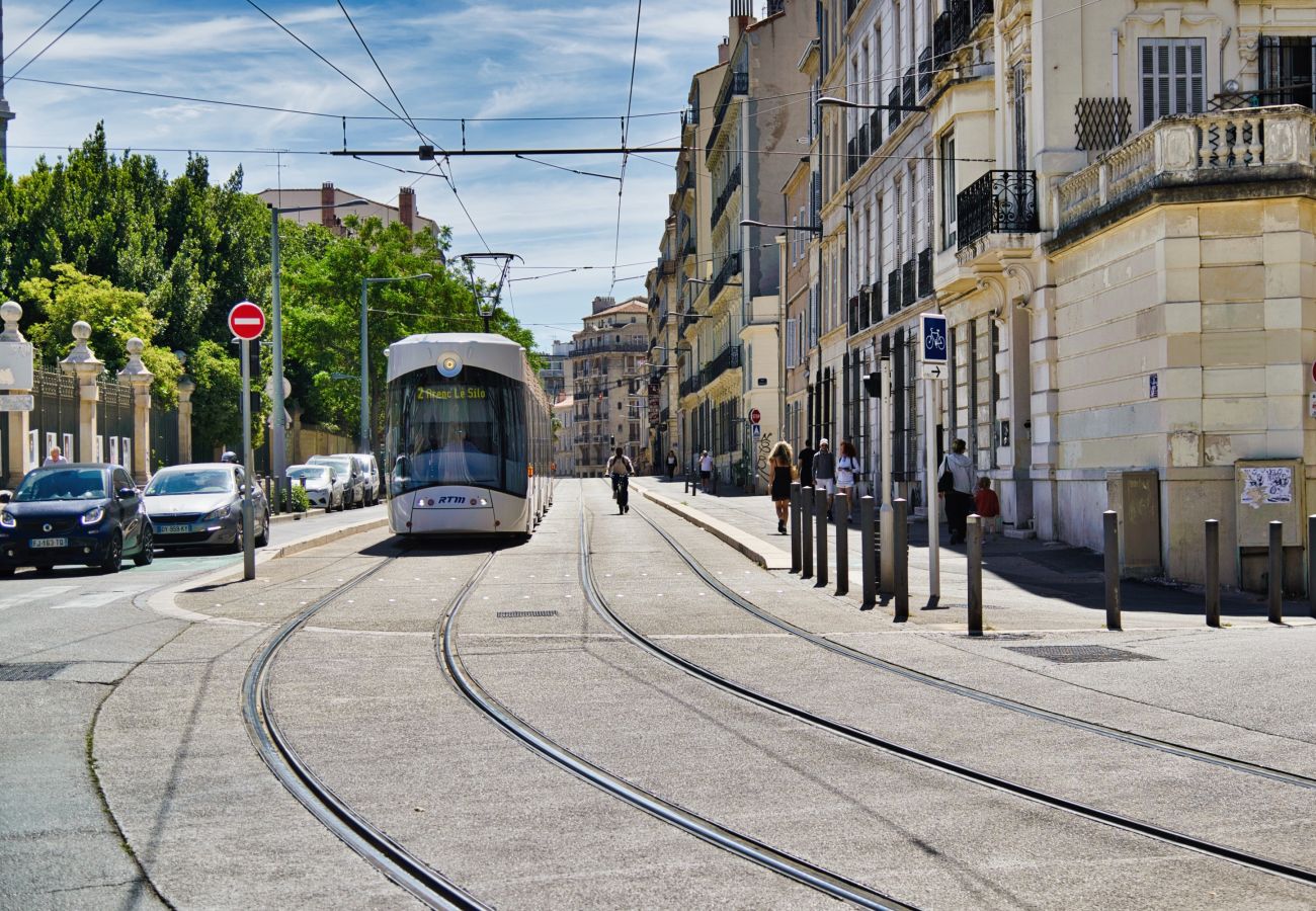 Studio in Marseilles - LONGCHAMP - Studio à 8 min à pied du métro