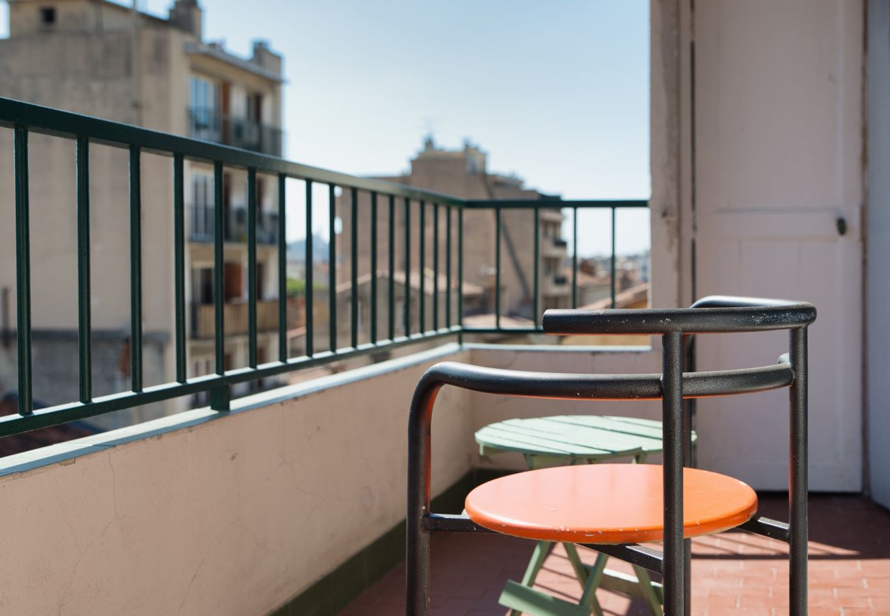 Apartment in Marseilles - BLANCARDE - T4 avec balcon à La Blancarde