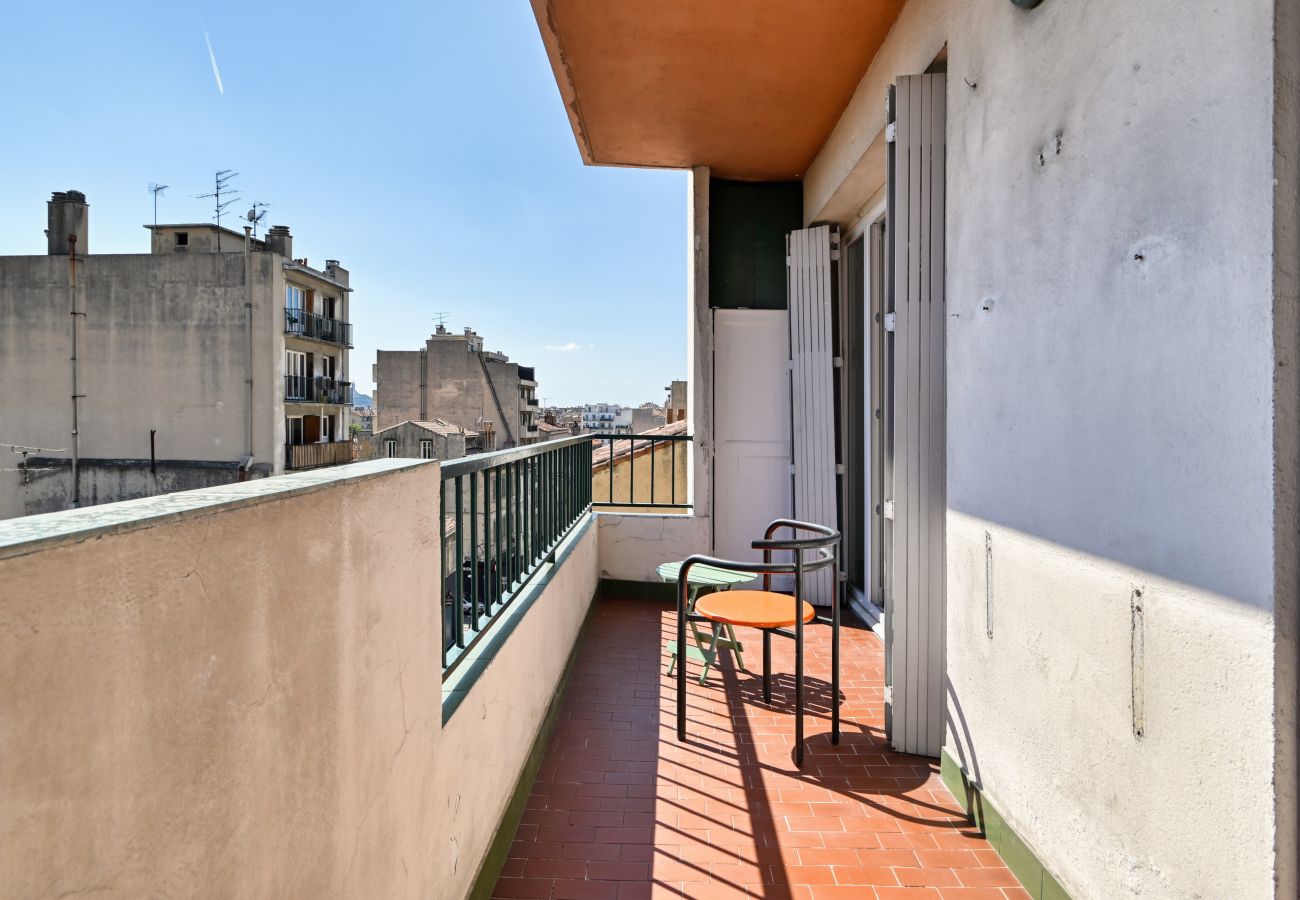 Apartment in Marseilles - BLANCARDE - T4 avec balcon à La Blancarde