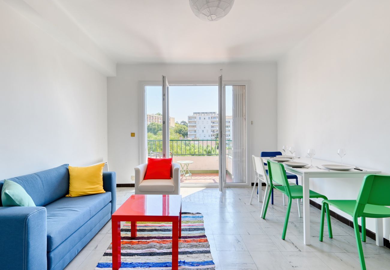 Apartment in Marseilles - BLANCARDE - T4 avec balcon à La Blancarde