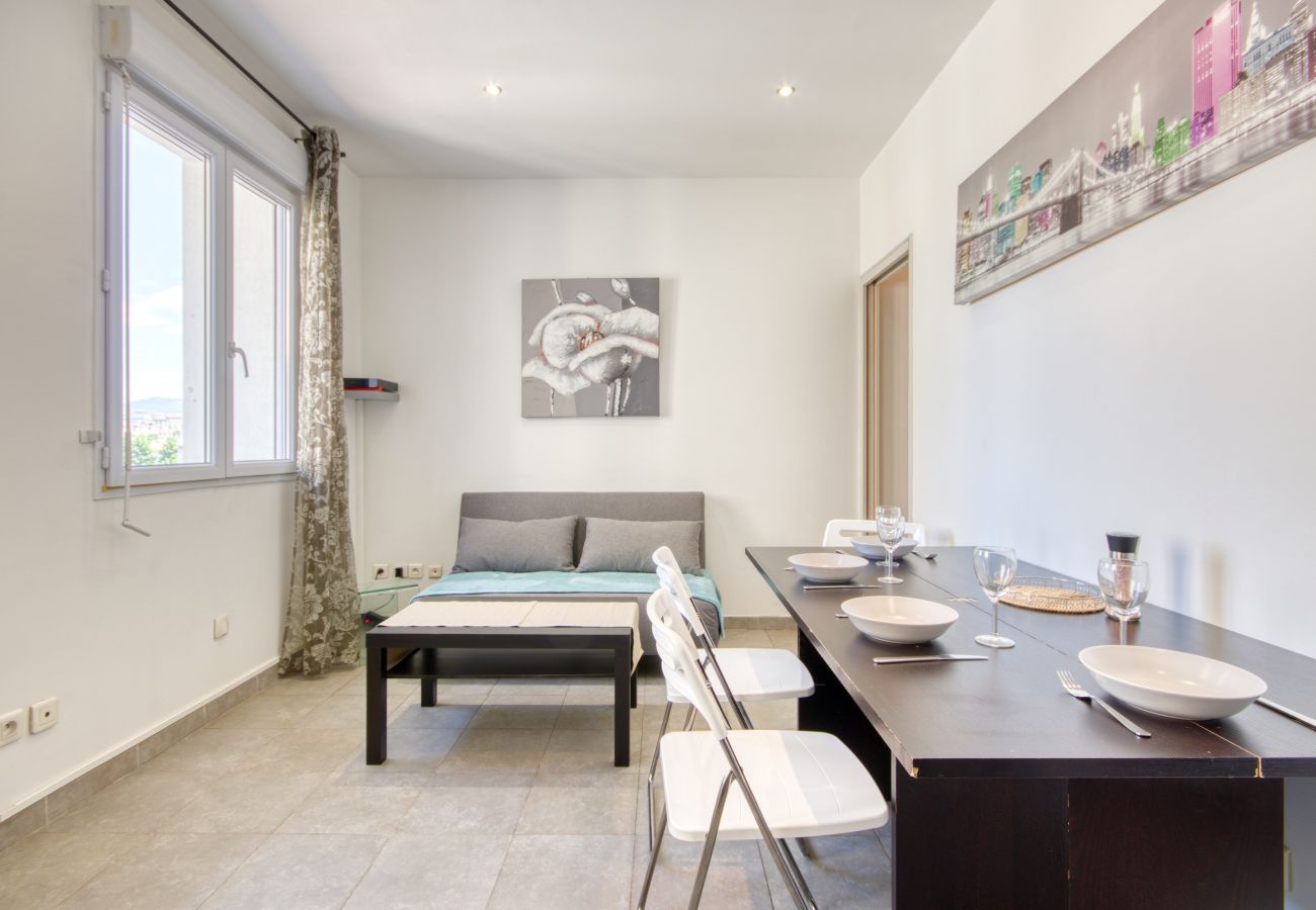 Apartment in Marseilles - STRASBOURG–T2 centre-ville à pied Gare St-Charles