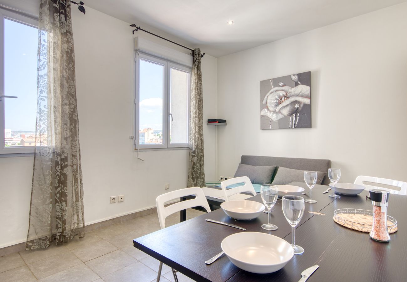 Apartment in Marseilles - STRASBOURG–T2 centre-ville à pied Gare St-Charles