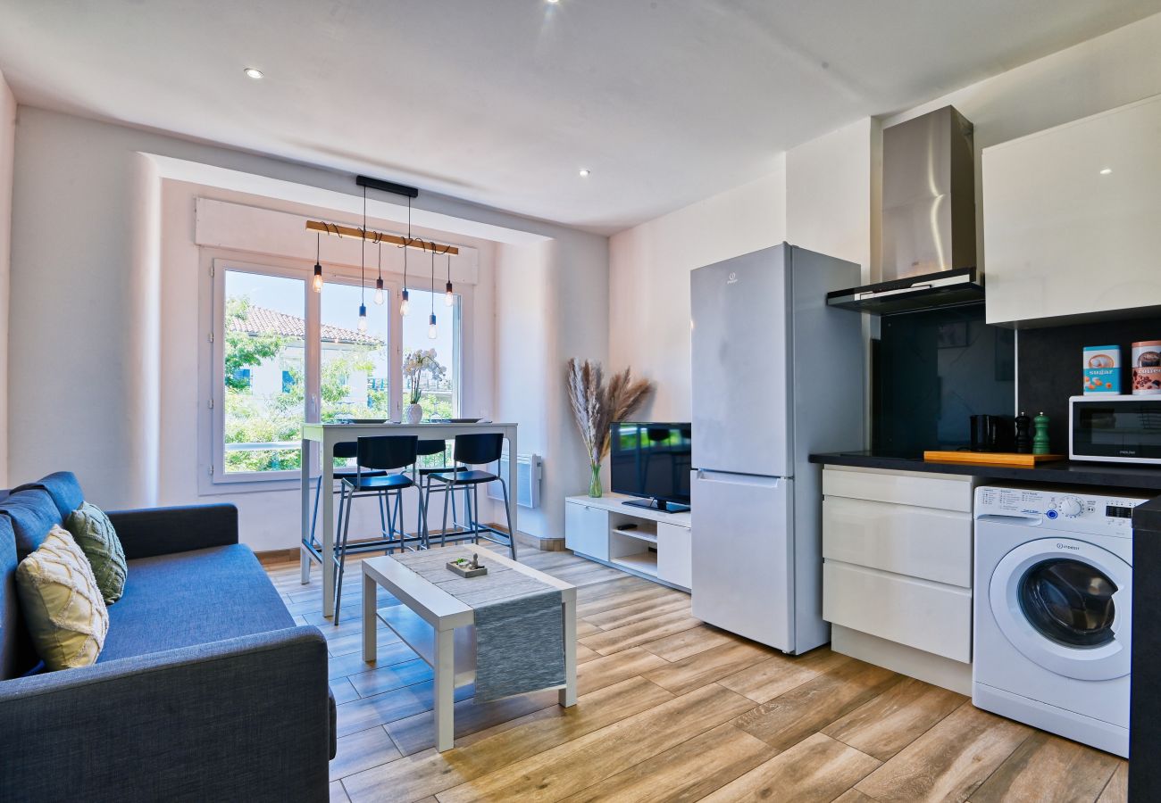 Apartment in Marseilles - RABATAU-Appart T4 avec balcon à 1/4h du métro