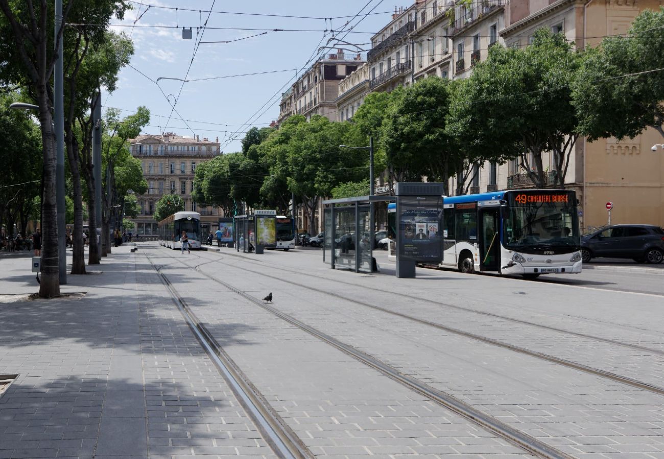 Appartement à Marseille - JT COURS - Eldorado Réformé Canebière