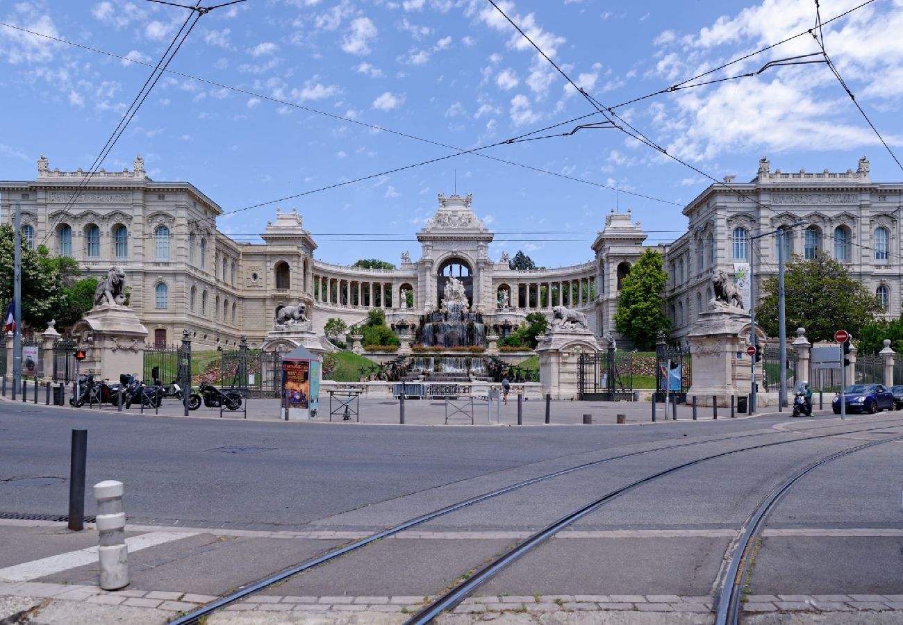 Appartement à Marseille - JT COURS - Eldorado Réformé Canebière