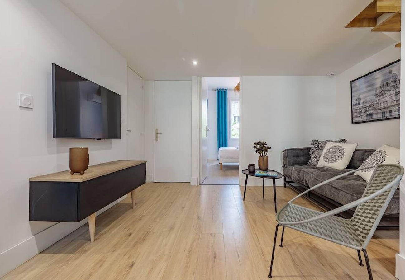 Appartement à Marseille - MUETTES 4 - Confortable T3, Classé 4*, Climatisé a