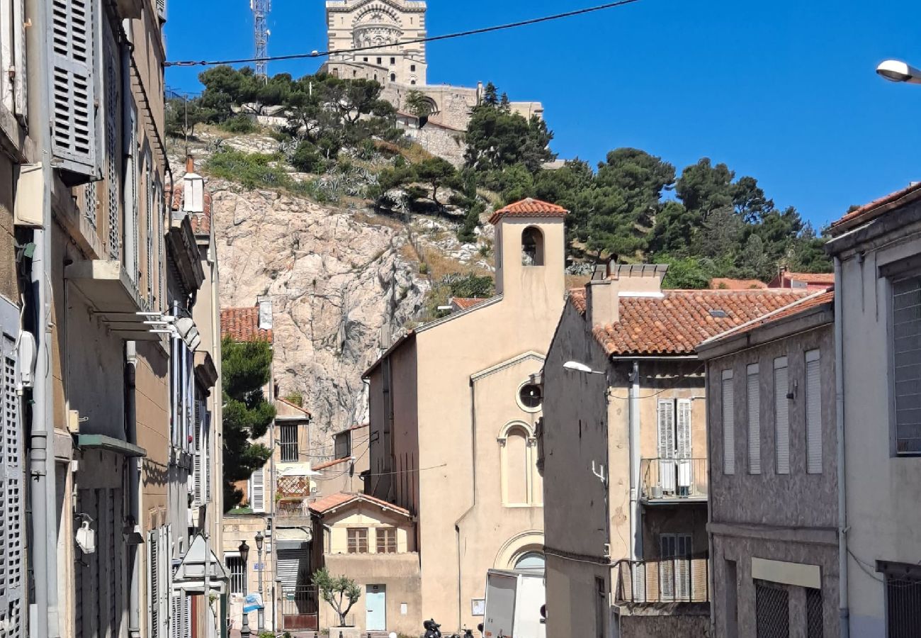 Appartement à Marseille - Vauban- Studio à 10 min de Notre-Dame de