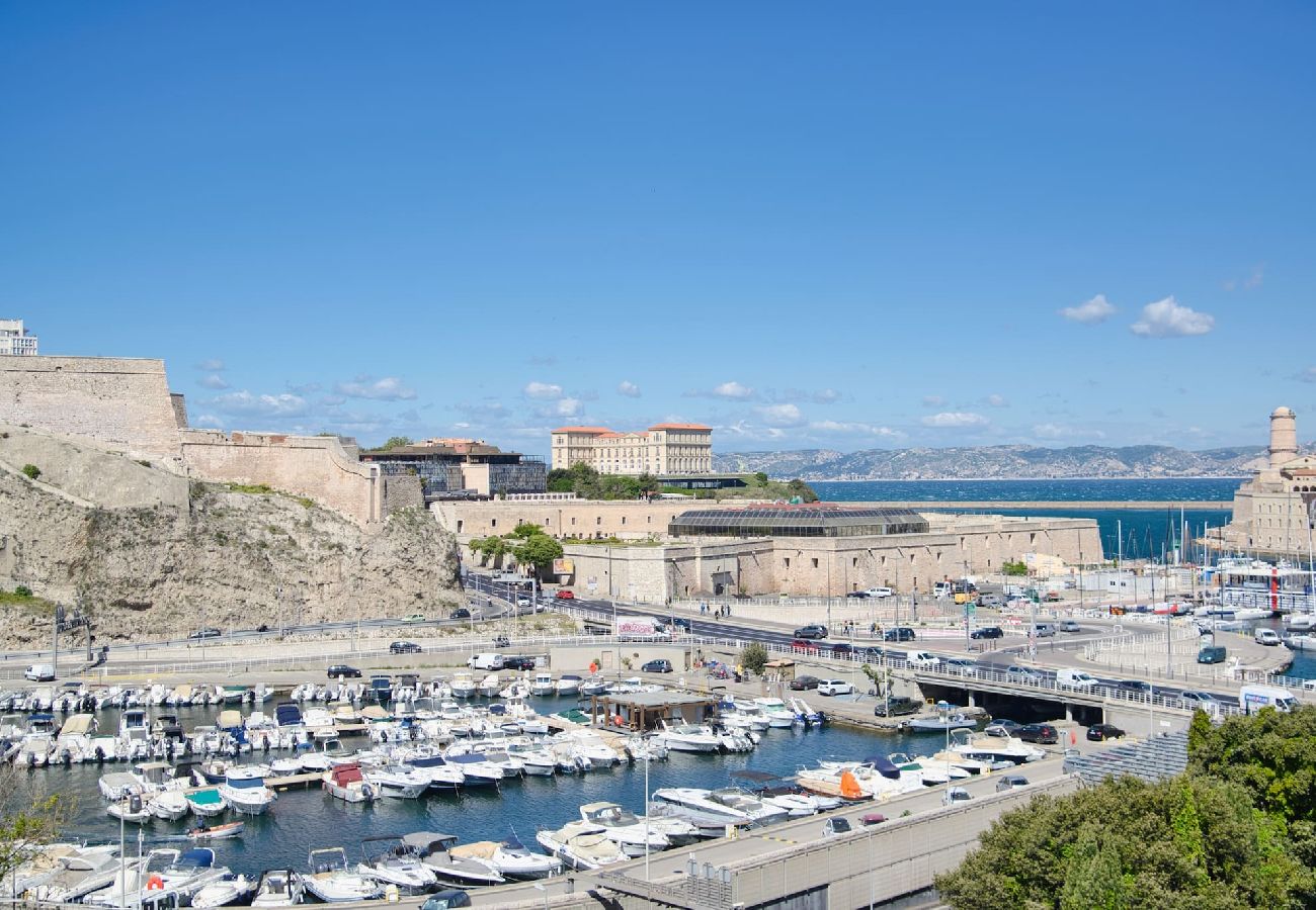 Appartement à Marseille - ENDOUME · Duplex avec Vue sur Vieux-Port