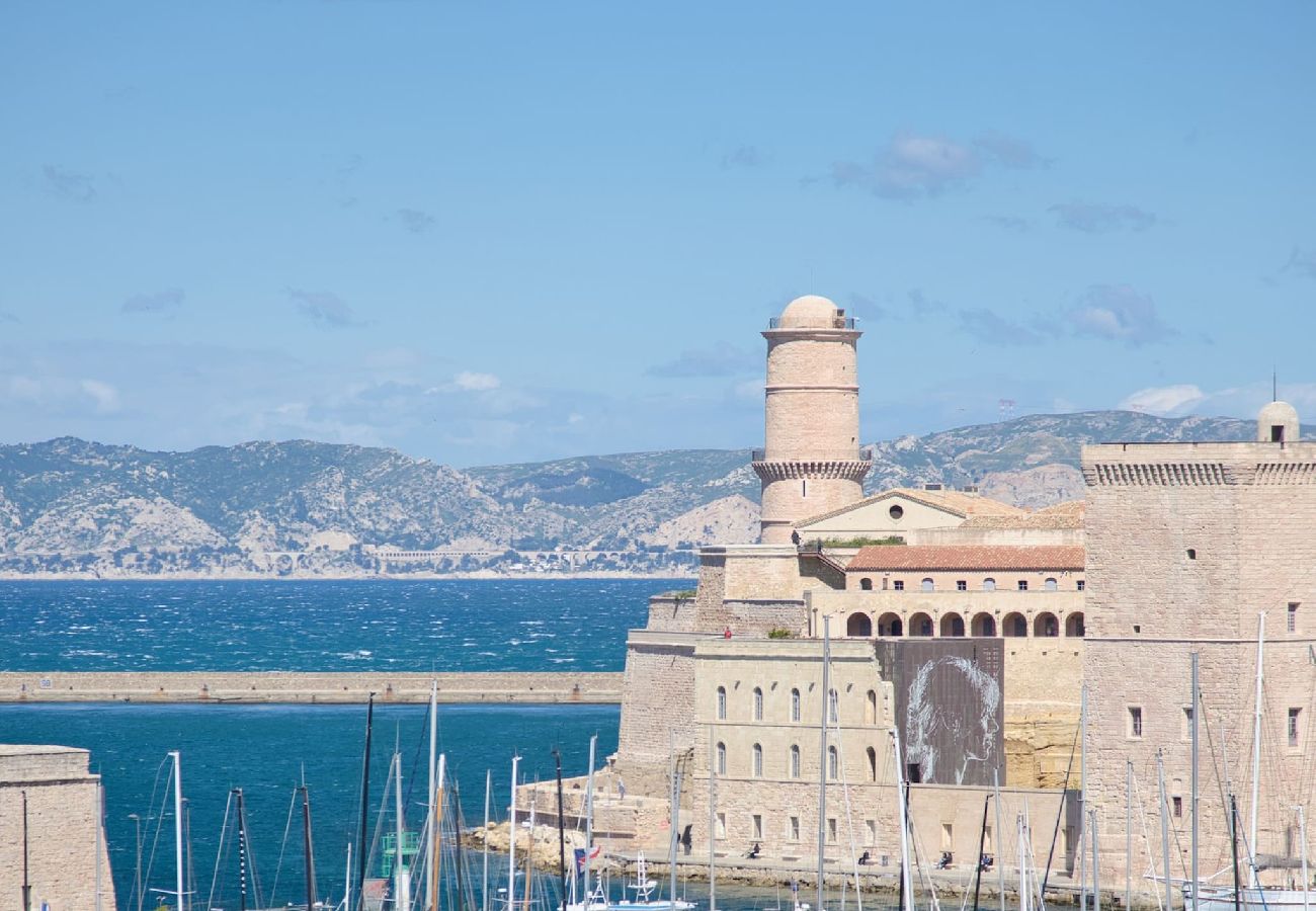 Appartement à Marseille - ENDOUME · Duplex avec Vue sur Vieux-Port