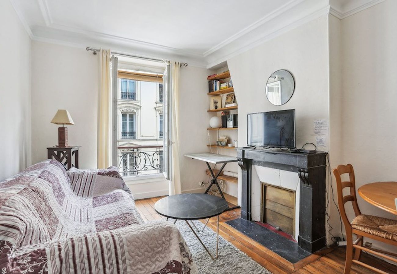 Appartement à Paris - PRIMATICE · Authentique 2 Pièces - Paris 13e