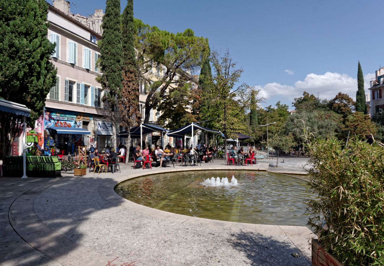 Appartement à Marseille - LIEUTAUD- Super T4 climatisé à 5 min à pied de la