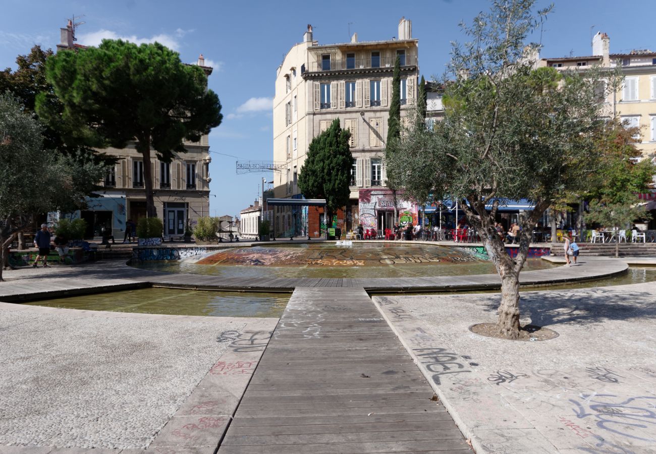 Appartement à Marseille - LIEUTAUD- Super T4 climatisé à 5 min à pied de la