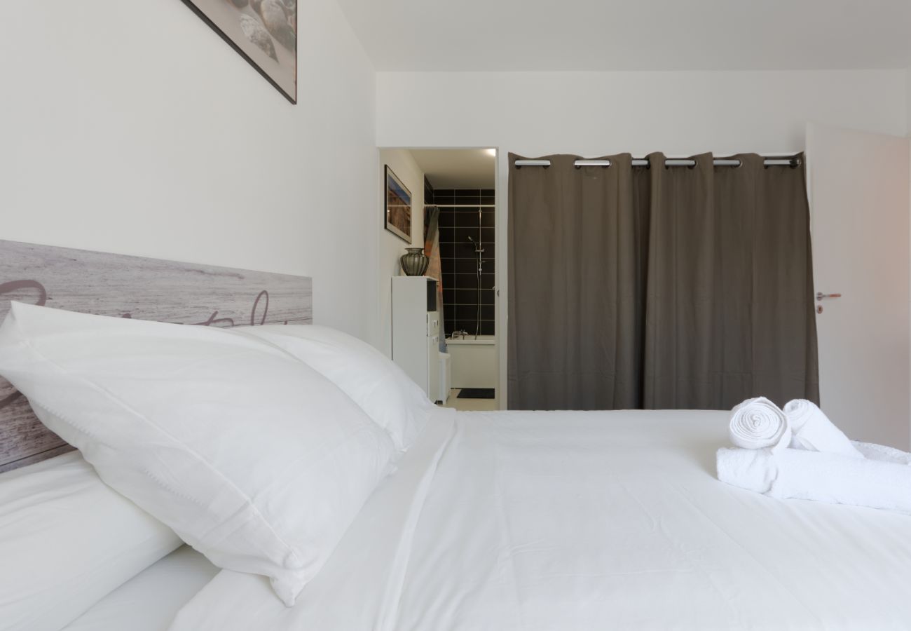 Appartement à Marseille - CAPTURA - T2 Premium-Terrasse-Parking gratuit