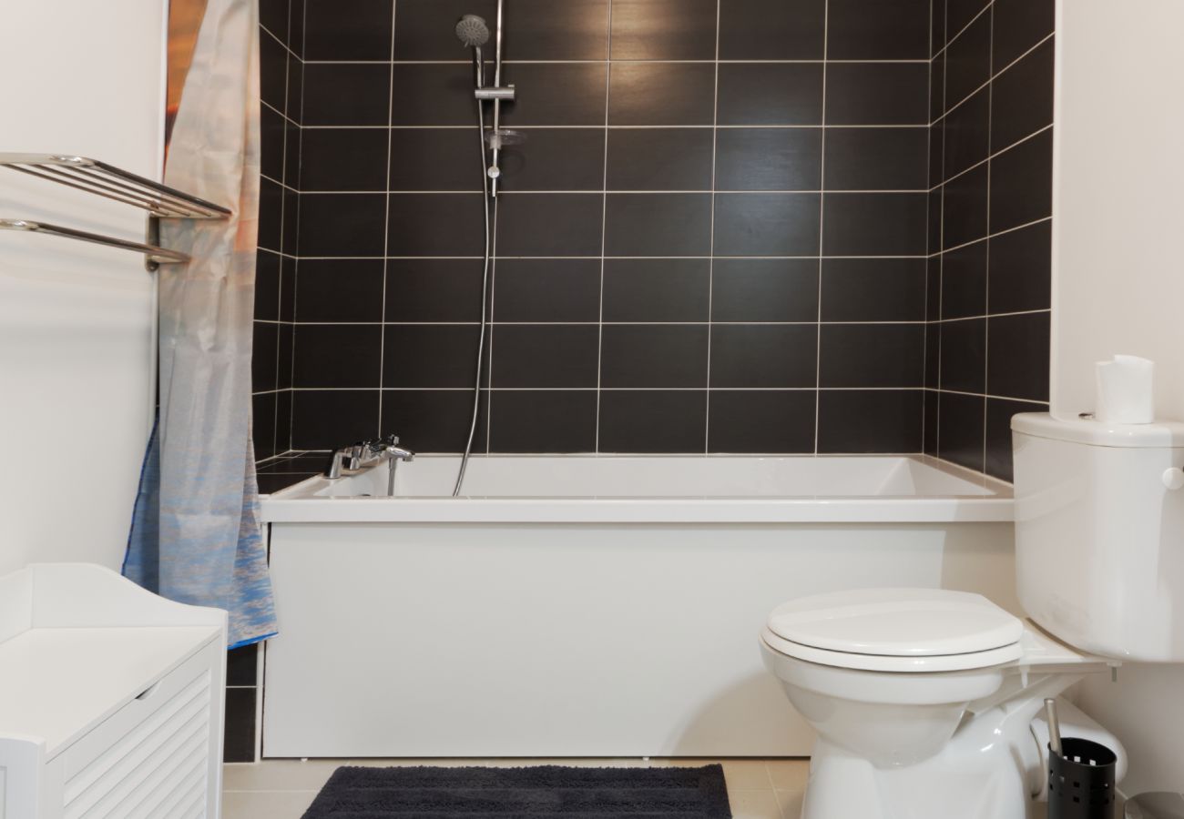 Appartement à Marseille - CAPTURA - T2 Premium-Terrasse-Parking gratuit