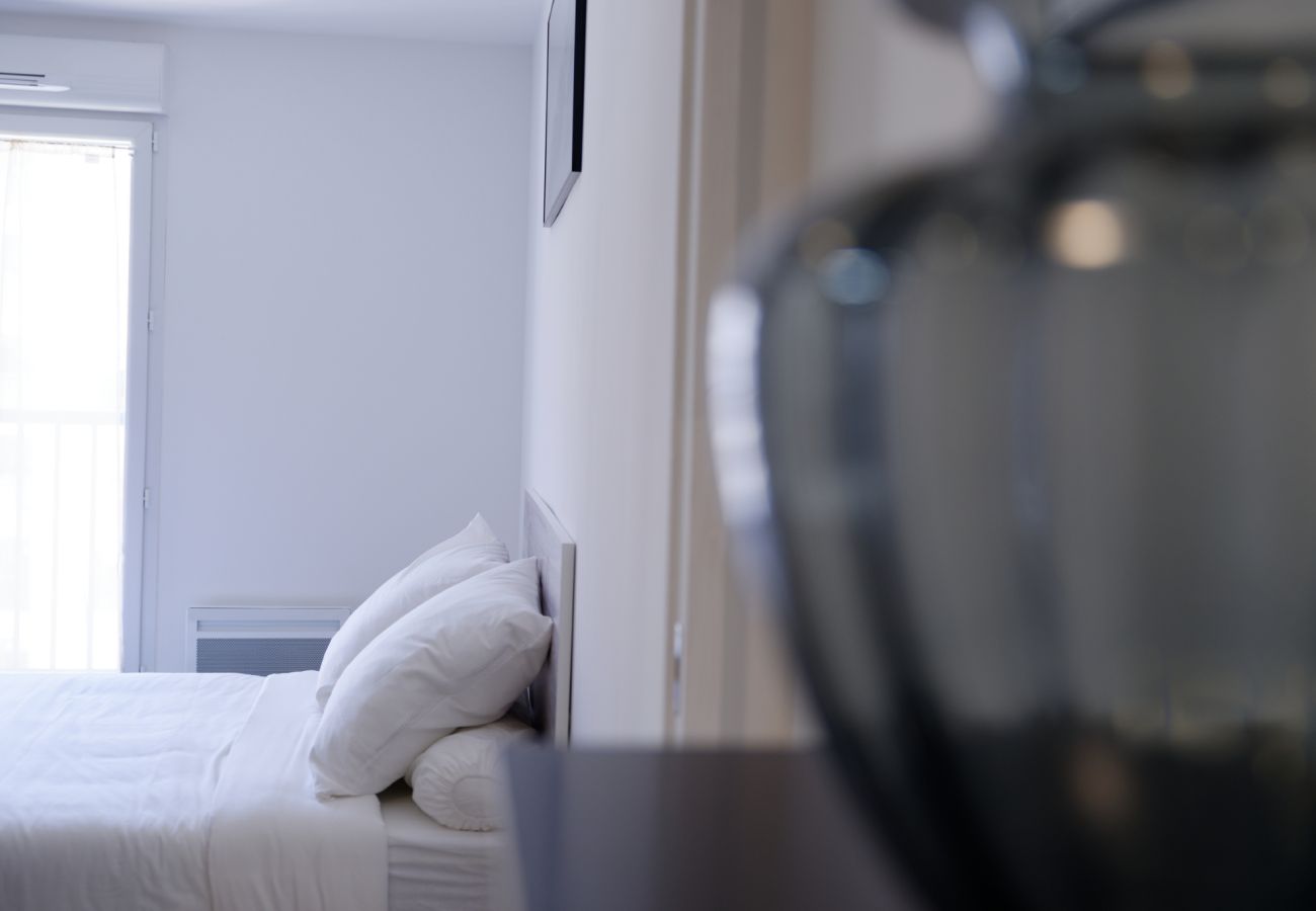 Appartement à Marseille - CAPTURA - T2 Premium-Terrasse-Parking gratuit