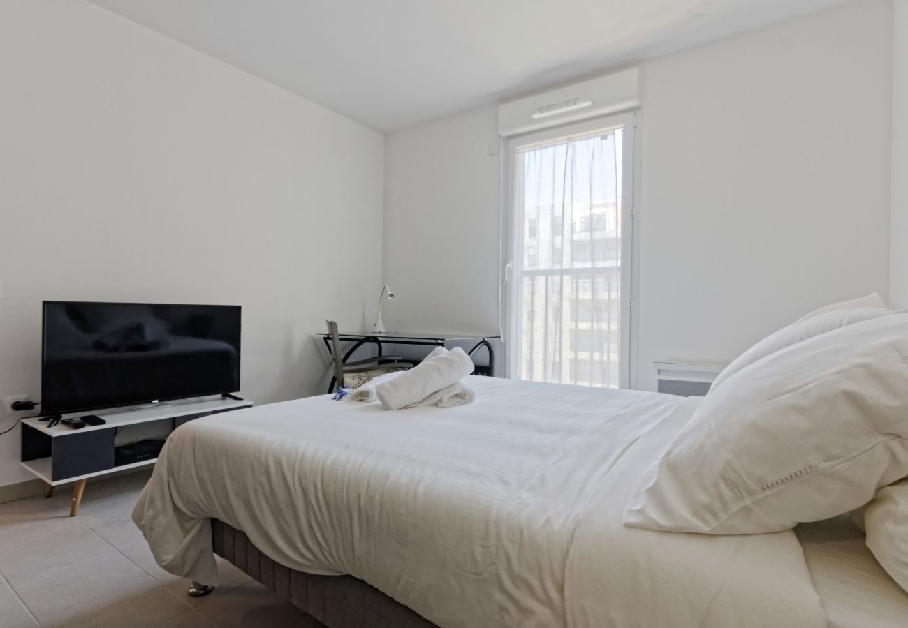 Appartement à Marseille - CAPTURA - T2 Premium-Terrasse-Parking gratuit