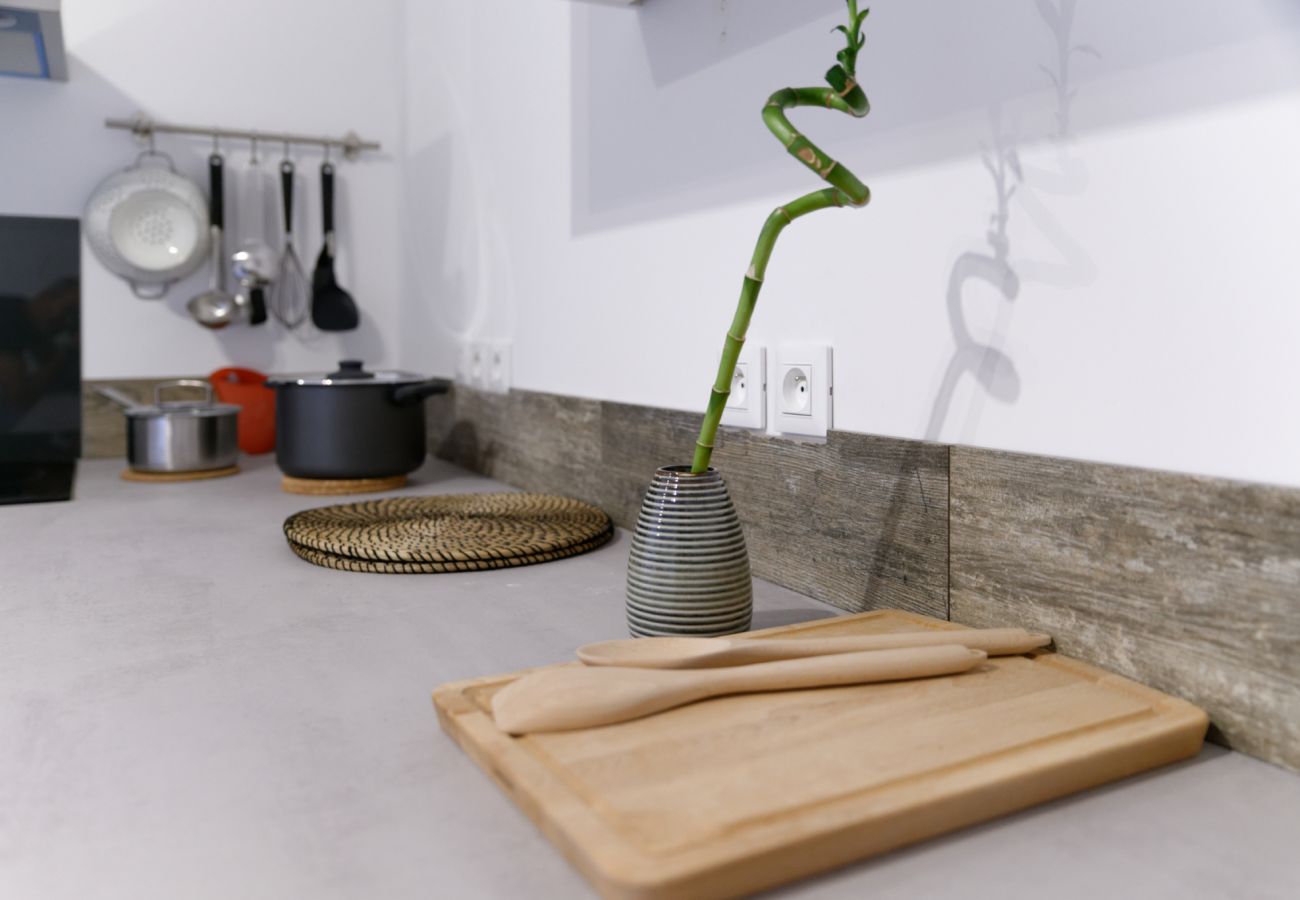 Appartement à Marseille - CAPTURA - T2 Premium-Terrasse-Parking gratuit