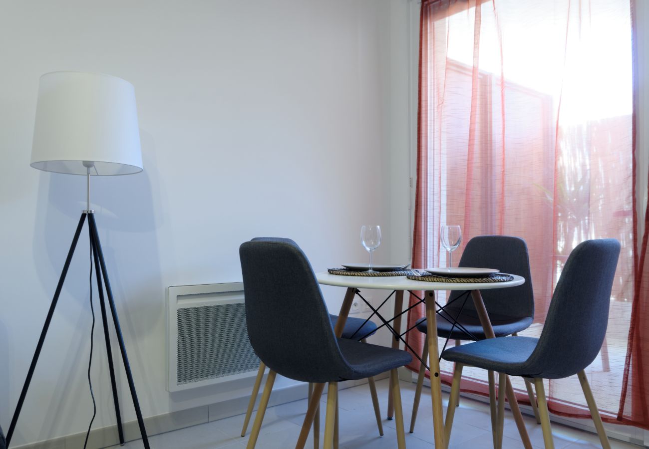 Appartement à Marseille - CAPTURA - T2 Premium-Terrasse-Parking gratuit