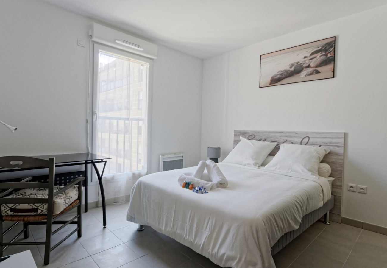 Appartement à Marseille - CAPTURA - T2 Premium-Terrasse-Parking gratuit
