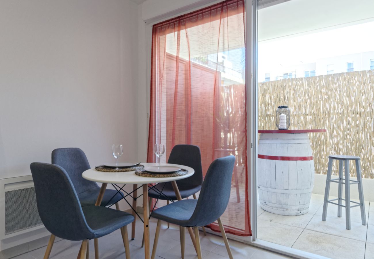 Appartement à Marseille - CAPTURA - T2 Premium-Terrasse-Parking gratuit