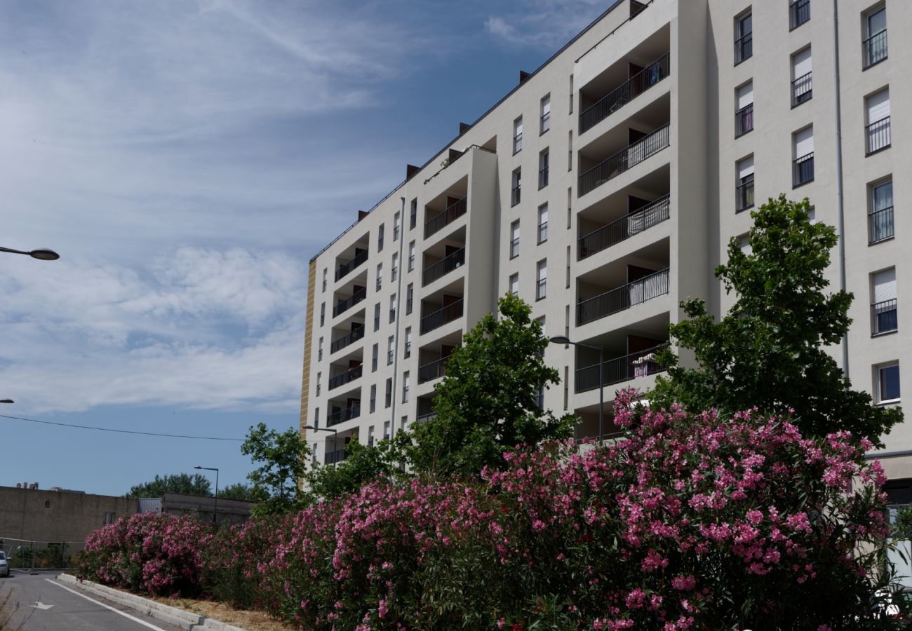 Appartement à Marseille - CAPTURA - T2 Premium-Terrasse-Parking gratuit